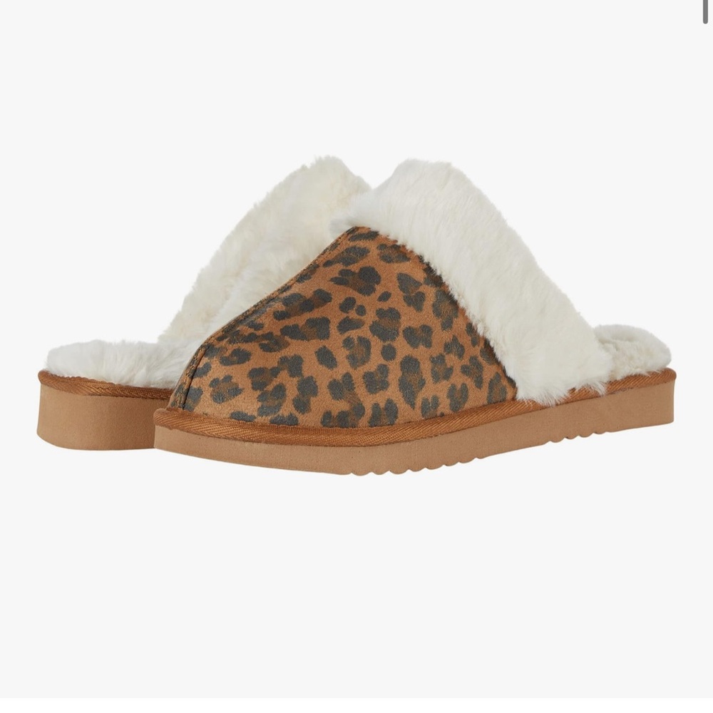 Volatile Leopard  Brown and Cream Cozy Slippers Size 9